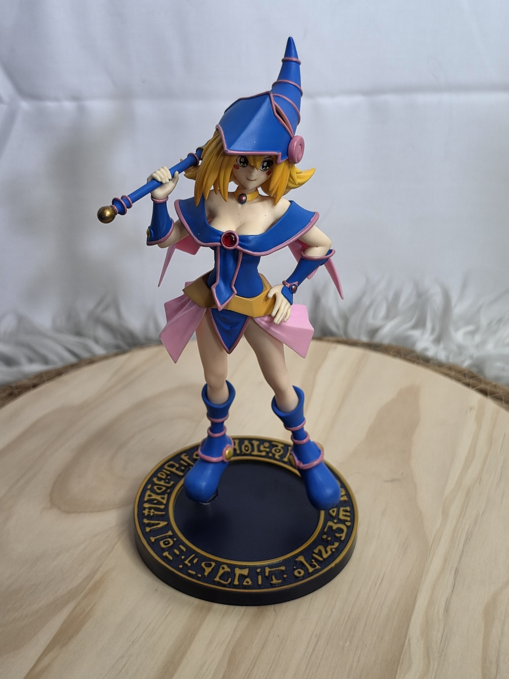 Dark Magician Girl Figurine - Blue & Pink
